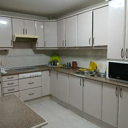 In Guest - Double Bunk Guest house *