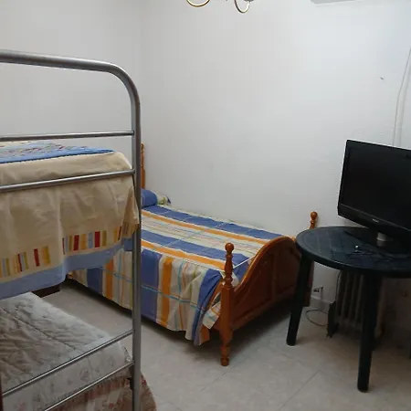 In Guest - Double Bunk Guest house Toledo